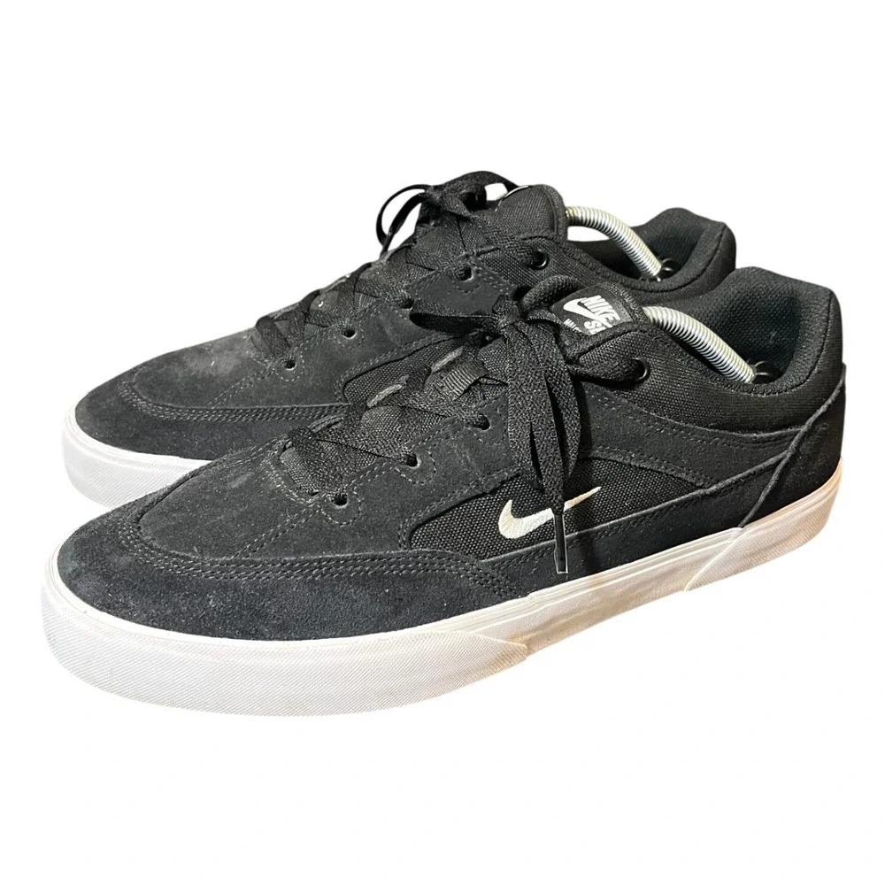 Nike SB MENS Size 13 Malor Black White FV6064-001 Skateboarding Sneakers